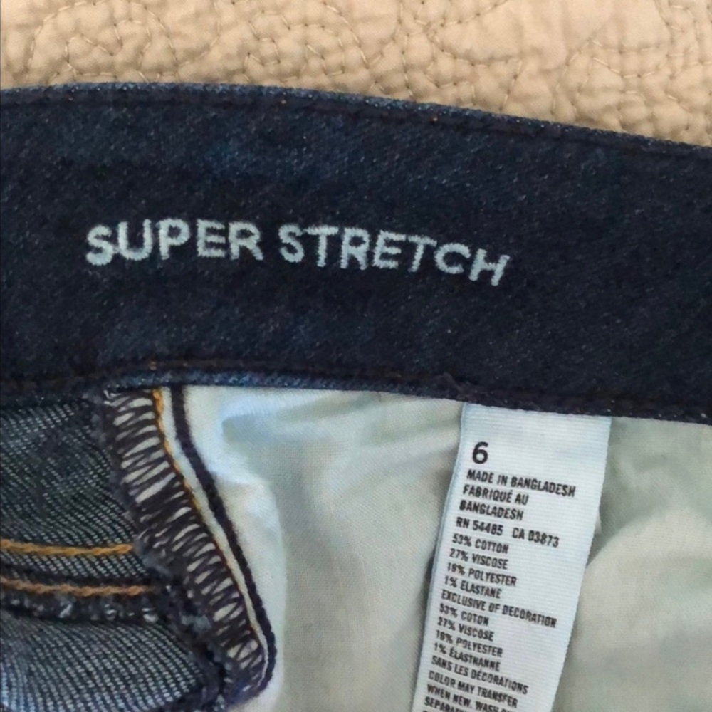 American Eagle Outfitters Distressed Jean Shorts, dark wash. Low to mid waist. - Picture 4 of 7